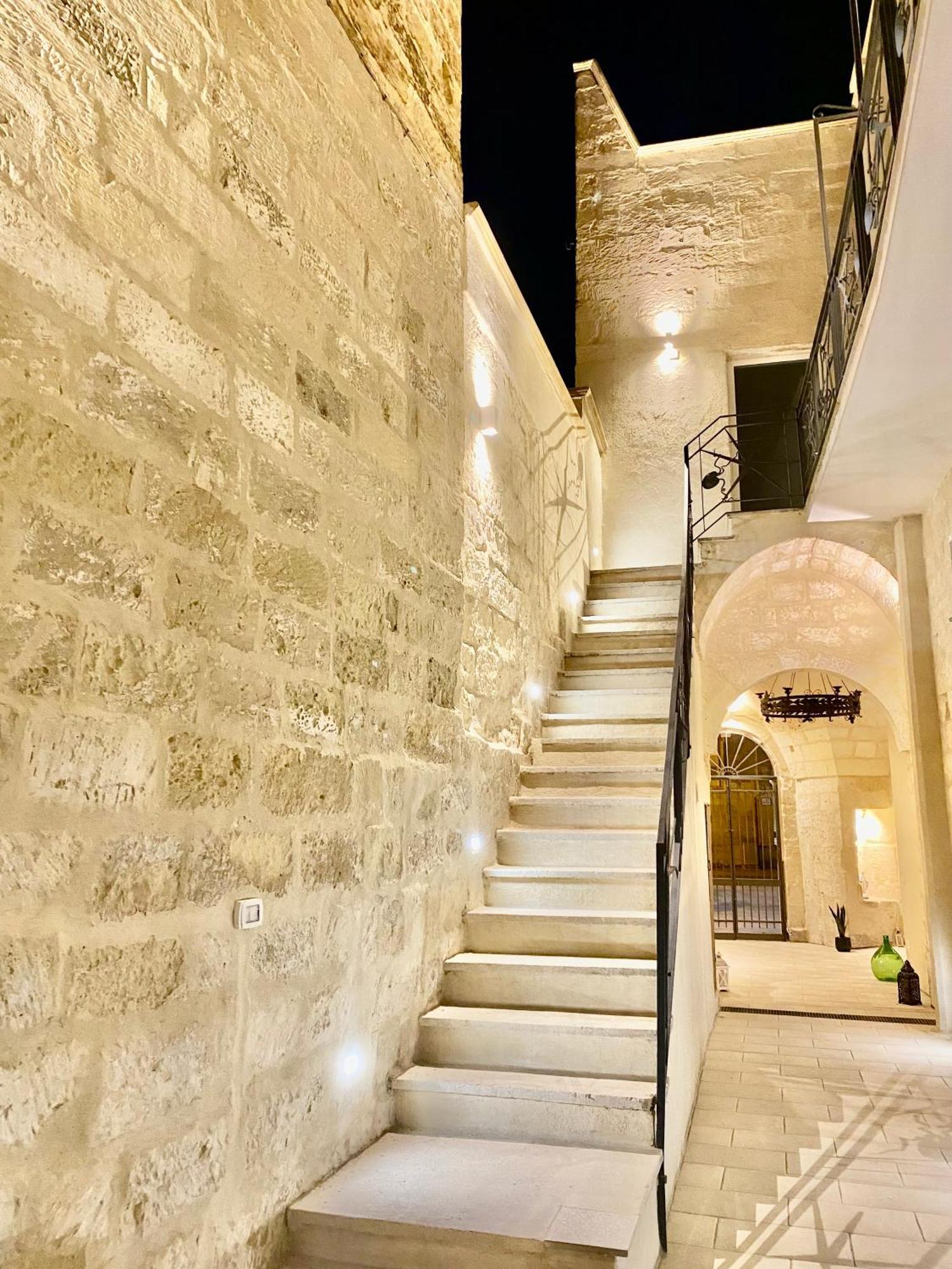 圣切萨廖迪莱切Palazzo Storico Riccardi Rollo公寓 外观 照片