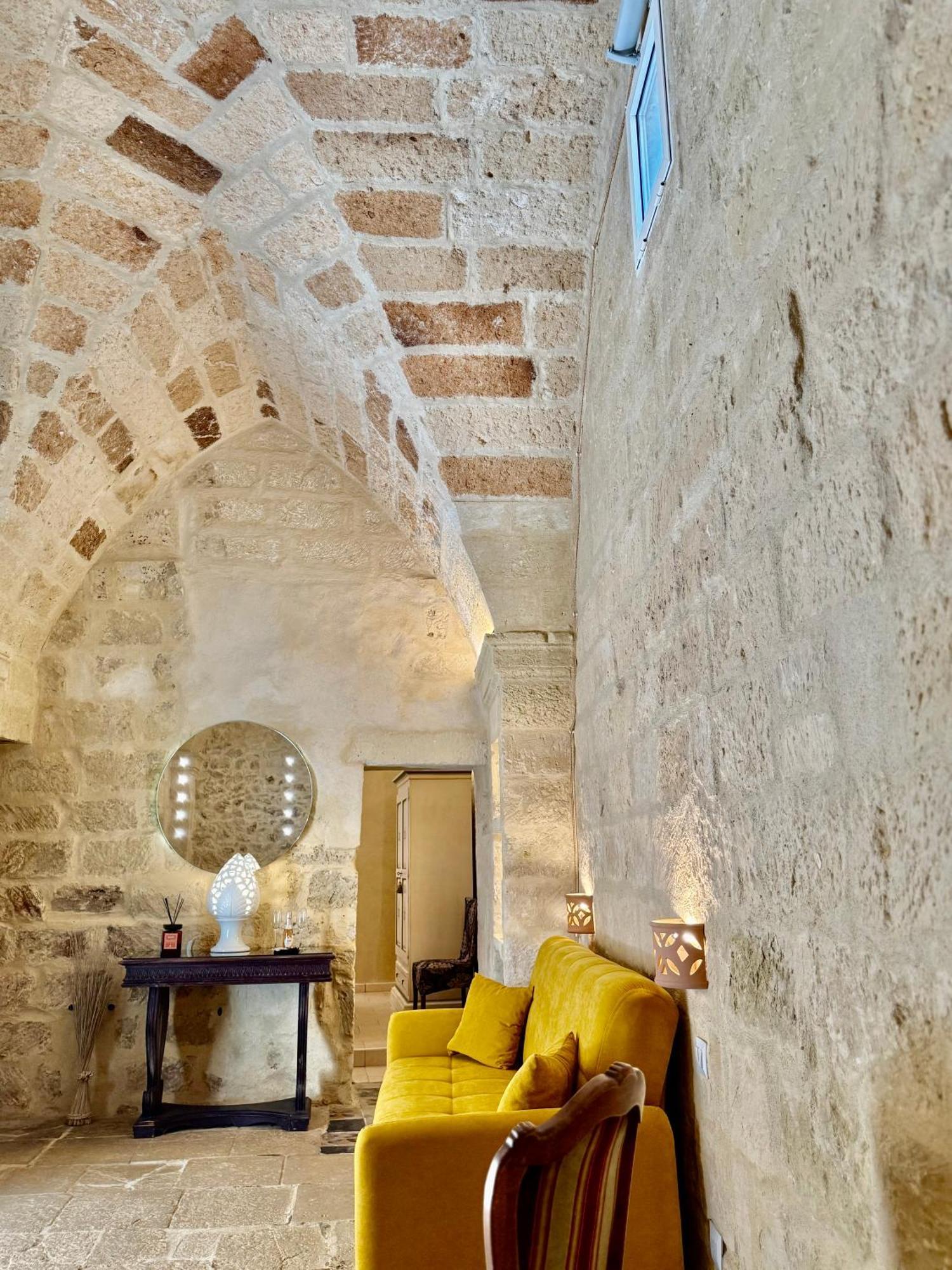 圣切萨廖迪莱切Palazzo Storico Riccardi Rollo公寓 外观 照片